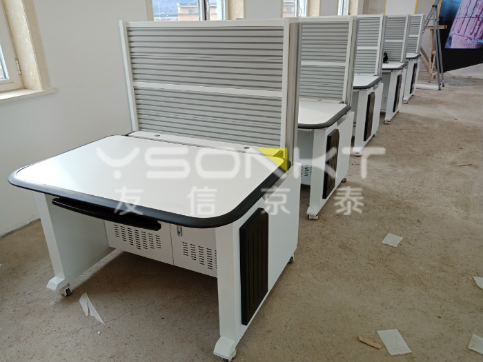 氣象臺(tái)操控臺(tái) 氣象臺(tái)操控臺(tái)