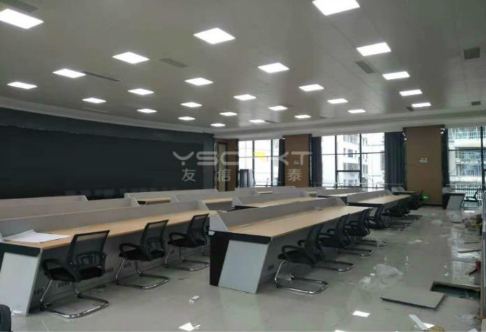 監(jiān)控操作臺有哪些用途